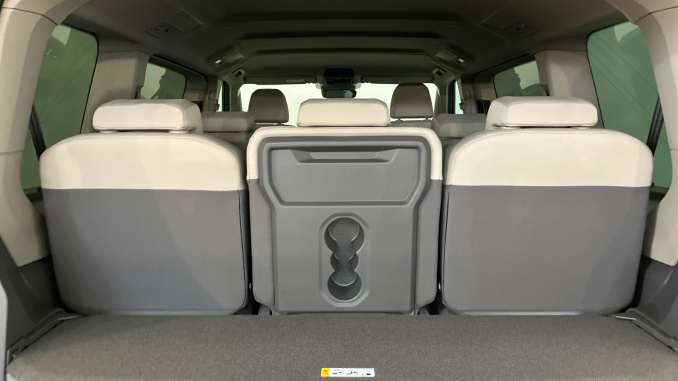 Volkswagen Multivan 2.0 TDI Life 5dr DSG Diesel Estate - Image 20